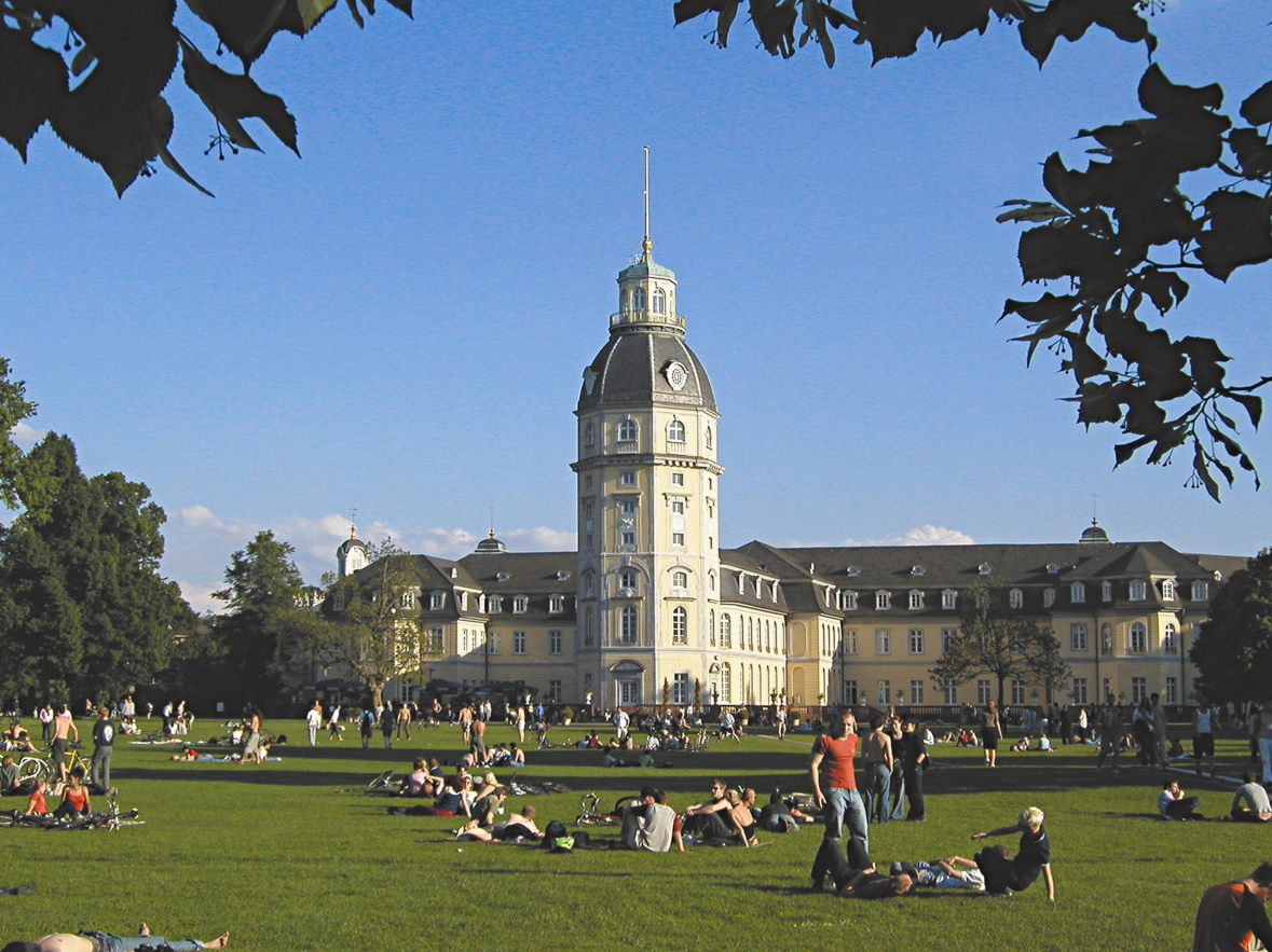 Карлсруэ. Karlsruhe Германия. Город Карлсруэ. Карлсруэ Германия достопримечательности. Карлс Руйе.